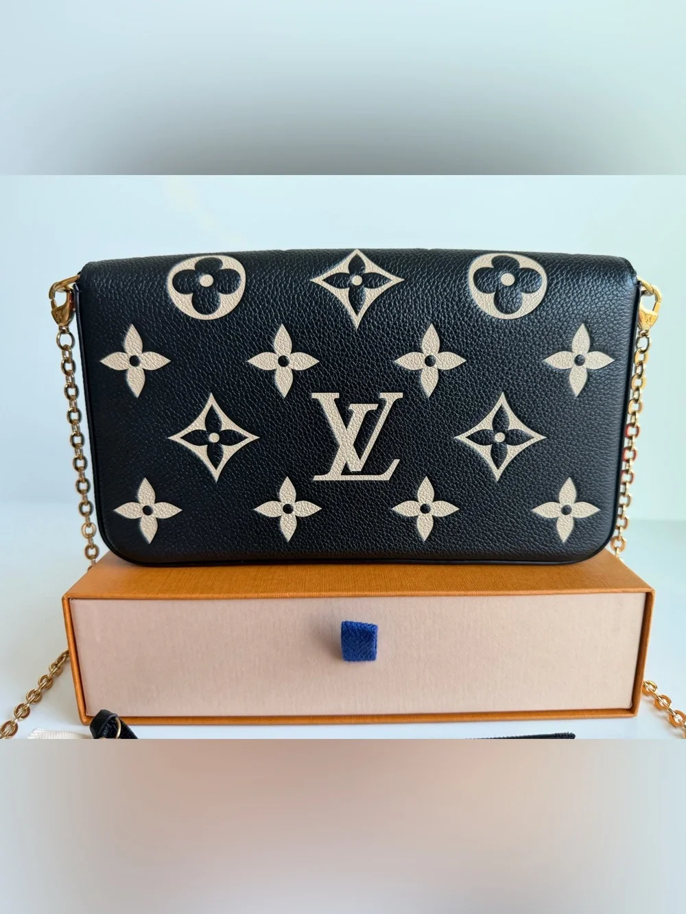 Authentic Louis Vuitton Felicie Pochette Bicolor Black Noir & Cream Crossbody
